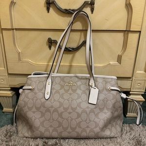 Coach drawstring Carry-all shoulder purse